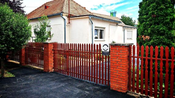 Ezee Rider Apartmanok