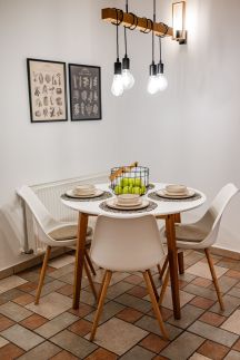 Geri Vintage Home20