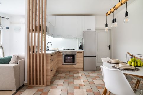 Geri Vintage Home