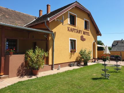 Kapitány Vendégház
