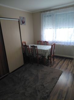 Belvároshoz Közeli Lakás