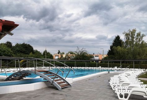 Aquakaros Apartman***3
