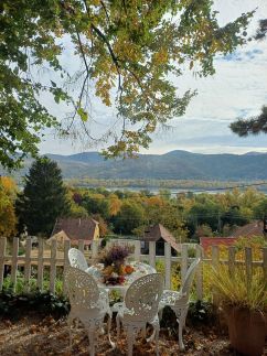 Fecskefészek Vendégház  Dunakanyar