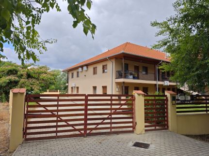 Szilfaliget Apartman8