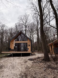 OakLounge Vendégház81