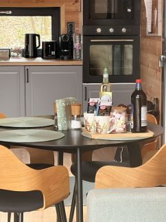 OakLounge Vendégház84