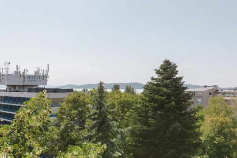 Golden Bridge Apartman and Wellness25