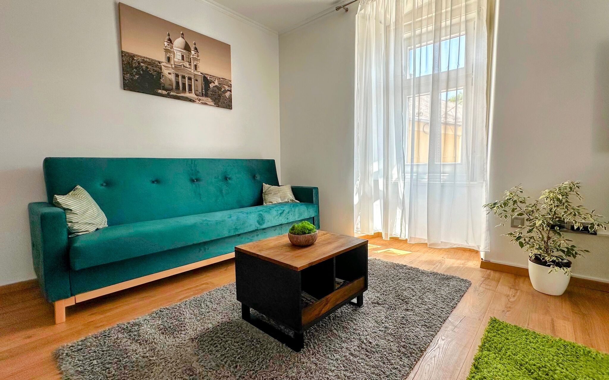 Eötvös Apartman – Cegléd