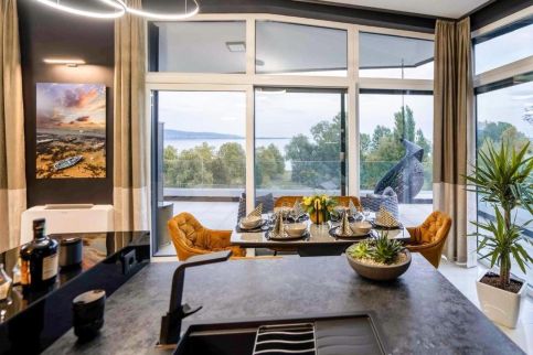 Premium Penthouse2
