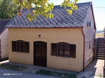 Andy's House1
