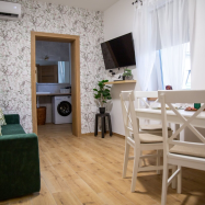 Holdudvar Közösségi Központ és Szálláshely