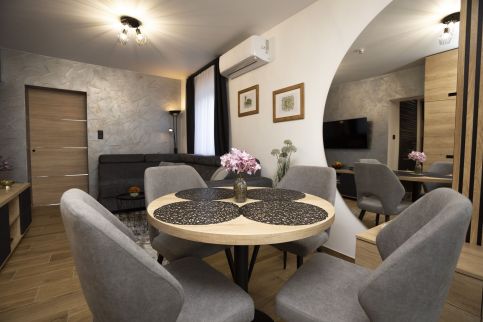 Gyopárosi Deluxe Privát Wellness House8
