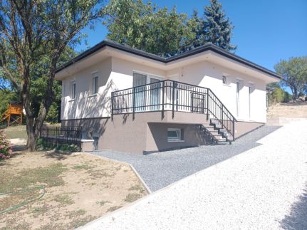 Napsugár Apartman