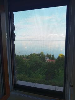 Ház a szikla peremén Tihany9