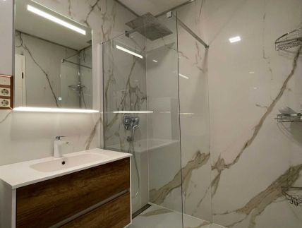 Almadi Luxus Apartman 410