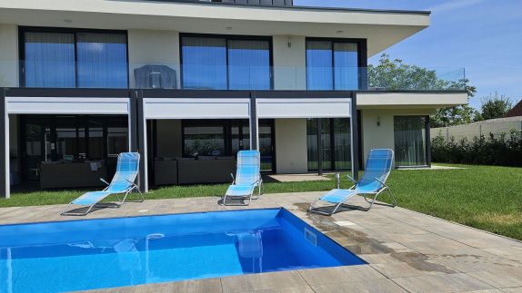 Almadi Luxus Apartman 4