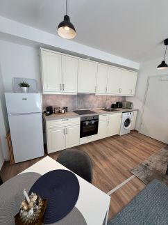 Rita Apartman privát parkolóval18