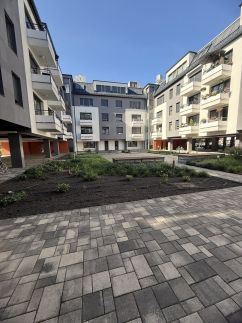 Rita Apartman privát parkolóval