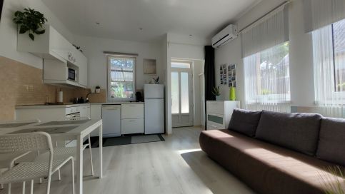 Relev2 Privát Jakuzzis Apartman3