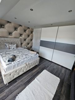 Luxus Apartman7