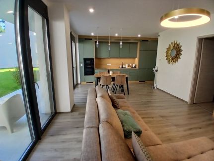 Fenyvesliget Apartmanok 32