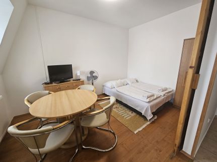 Kinga Kölcsey Apartman10