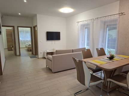 Napsugár Wellness Apartman5