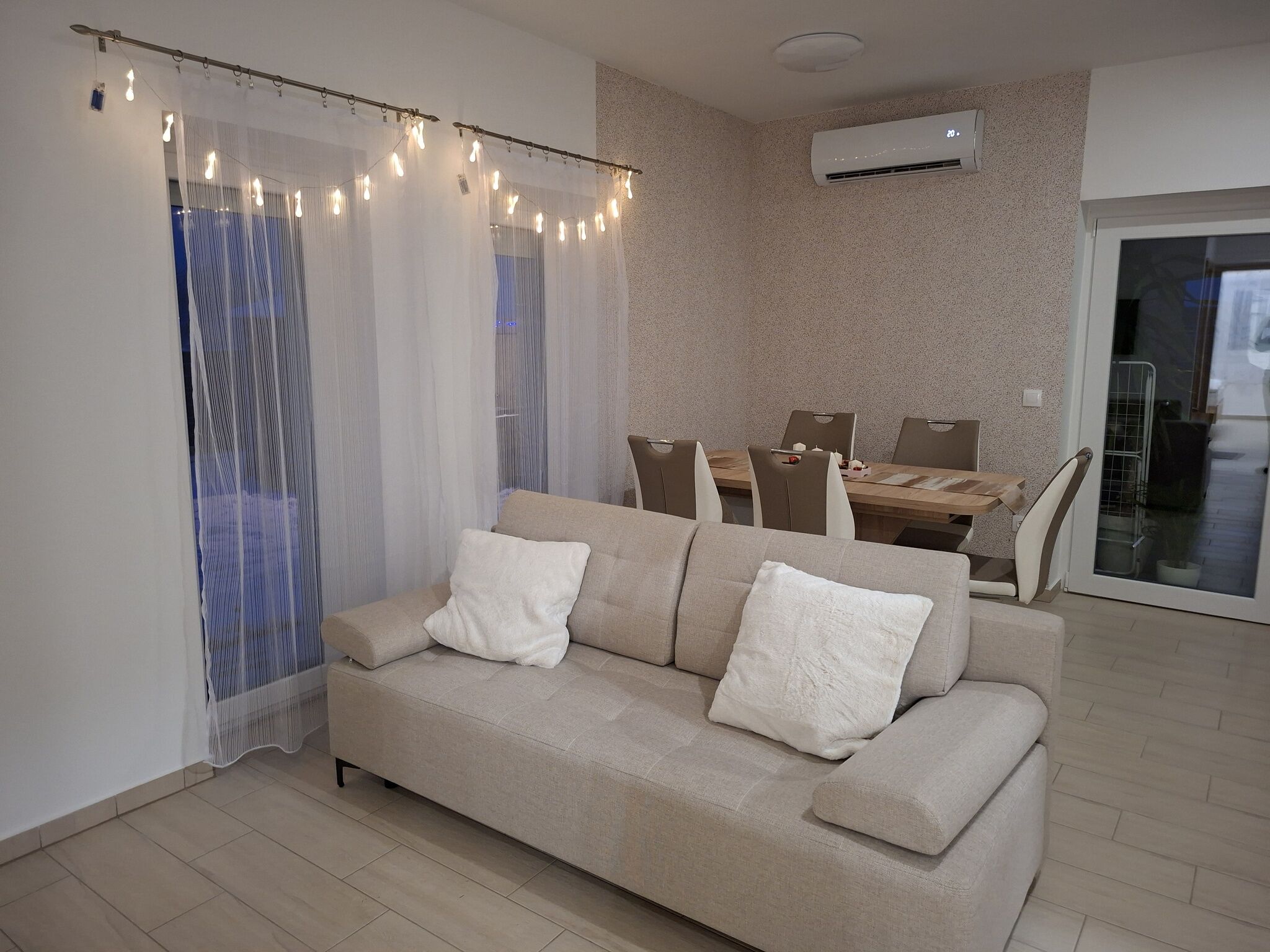 Napsugár Wellness Apartman – Újudvar fotó 17
