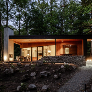 Monolith Lodge