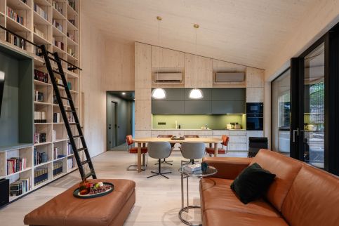 Monolith Lodge3