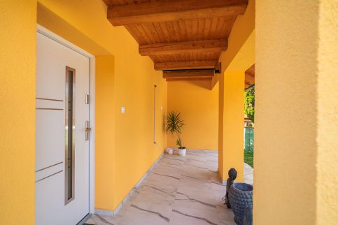 Non Stop Apartman 19