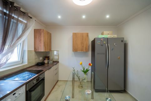 Non Stop Apartman 220