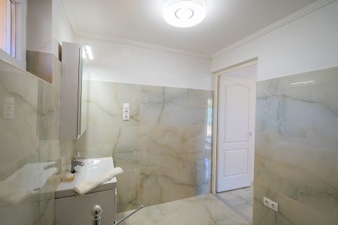 Non Stop Apartman 222