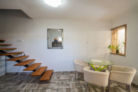 Non Stop Apartman 229