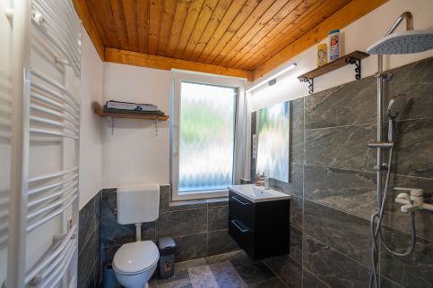 Non Stop Apartman 212