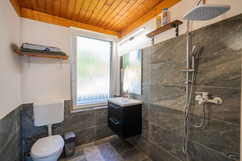 Non Stop Apartman 213