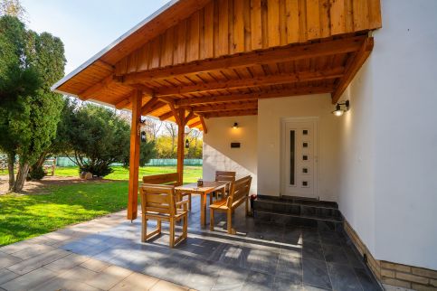 Non Stop Apartman 21