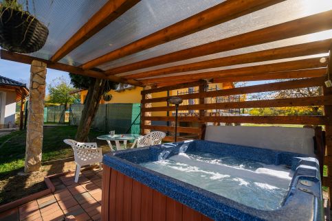 Non Stop Apartman 25