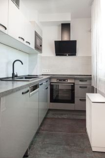 Green Palm Apartment2