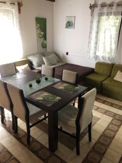 Váradi Vendégház Szanazug2