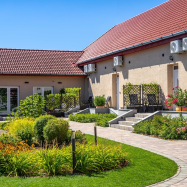 Magister Apartmanház