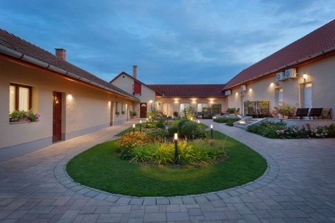 Magister Apartmanház23