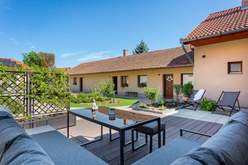 Magister Apartmanház2