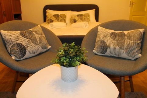 Urban Bright Apartman1