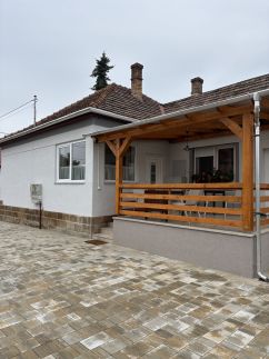 Tőzike Vendégház4