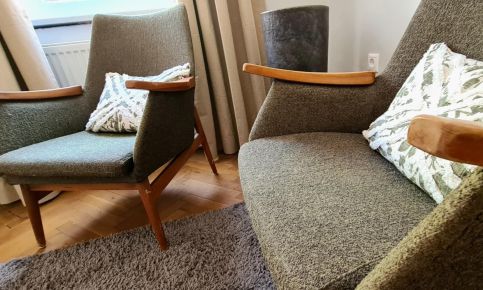 The Modern Antique Apartman13