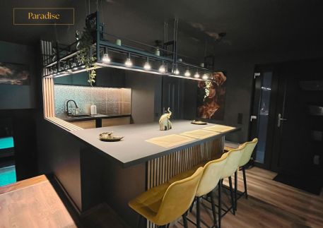 Greyhouse Apartments19