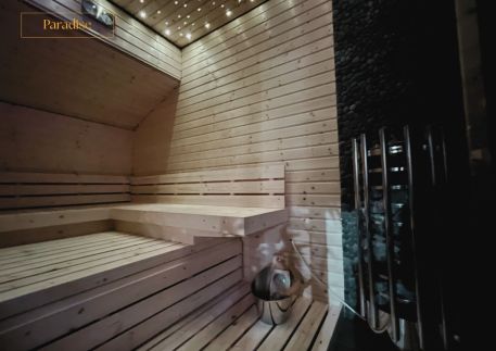 Greyhouse Apartments23