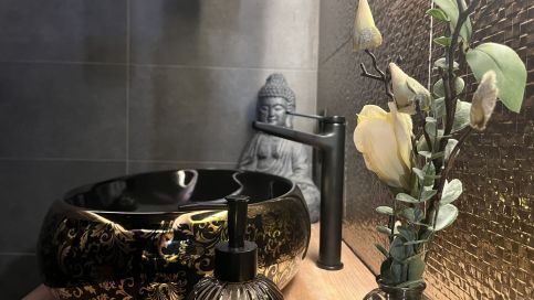 Greyhouse Apartments25