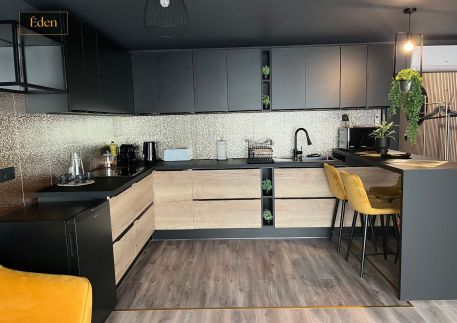 Greyhouse Apartments6